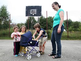 Hit mezi ulic Olbrachtovou a Vanurovou v Jihlav u pro hran basketbalu