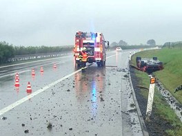 Nehoda ferrari na D11 u Choovic. (15. srpna 2011)