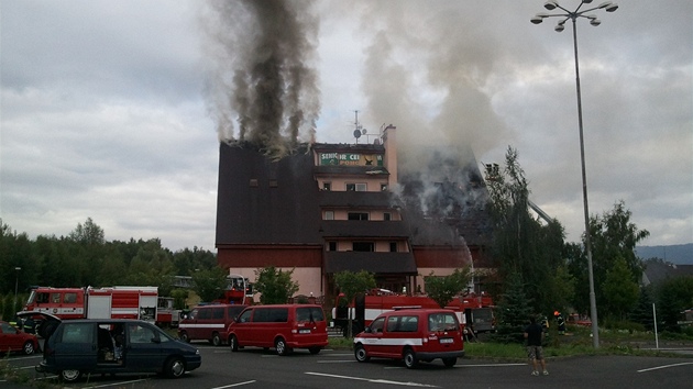 Bývalý hotel Corrado v Dubí na Teplicku vyhoel.