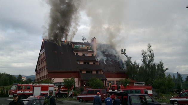 Bývalý hotel Corrado v Dubí na Teplicku vyhoel.