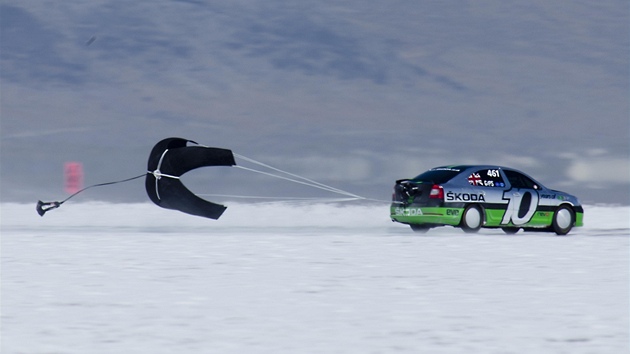 koda Octavia pekonala na solných pláních v Bonnevillu rychlost 325 km/h