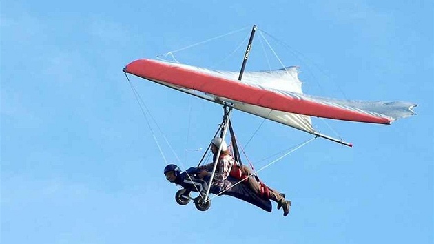 Let na rogale, pasaér a pilot jako ptáci