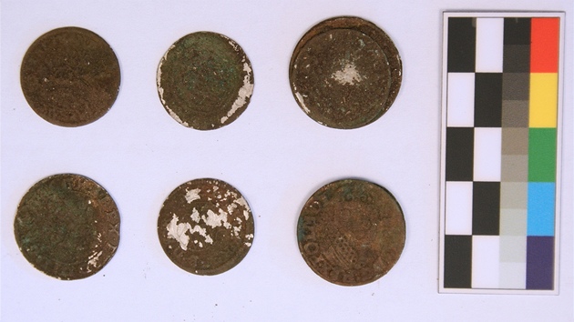 Na hradu v Beov nali stíbrné mince z konce 16. století.