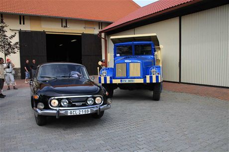 Muzeum socialistických voz otevelo v Kozovazech. Tatry 111 a 603