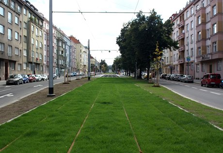 Rekonstruovan tramvajov tra z Vtznho nm. do Podbaby - sek mezi