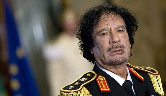Kaddáfí v ní sice tvrdil, e vymyslel univerzální lidské uspoádání, ve
