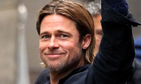 Brad Pitt natáí v Glasgow