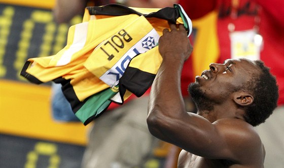CO SE TO STALO? Jamajský sprinter Usain Bolt prožívá zlou chvíli. Kvůli ulitému