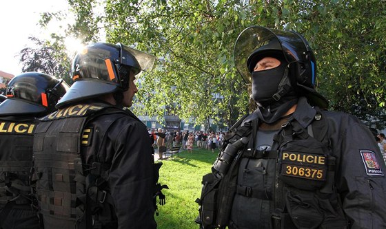 Demonstrace a pochod mstem v Rumburku na luknovsku