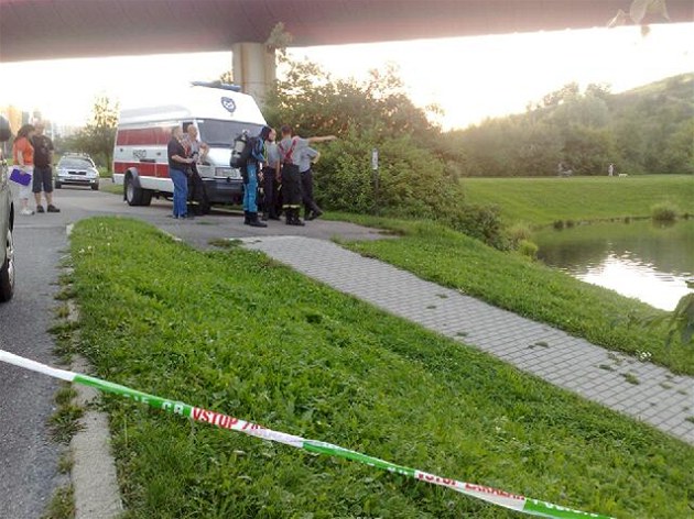 Policie poblí� stanice metra H�rka, kde do�lo k napadení dvojice d�tí mu�em se