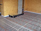 Podlahové kabelové rohoe Ecofloor® jsou poloeny pod anhydritovou nosnou desku