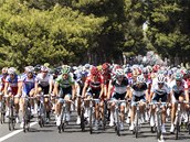 PELETON. Balk cyklist ve druh etap zvodu Vuelta ve panlsku.