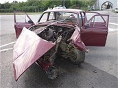 Tragick stet dvou osobnch vozidel u Beclavi 