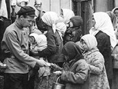 Sovětský svaz, 1932-34 - na území dnešní Ukrajiny zemřelo na následky hladomoru