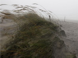 Hurikán Irene zasáhl severokarolinský Cape Hatteras National Seashore v