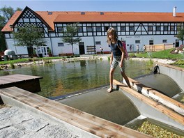 Soust expozice na statku Bernard je i praven prostranstv mezi budovami,