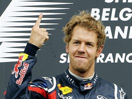 JEDNIKA. Sebastian Vettel se raduje z triumfu ve Velk cen Belgie.