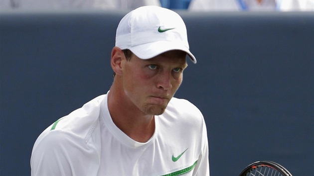 DOBE! Vítzné gesto a zarputilý výraz pedvádí eský tenista Tomá Berdych v