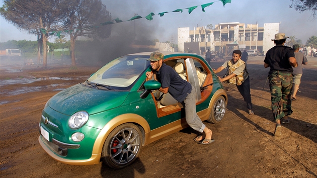 Kaddáfího unikátní Fiat 500