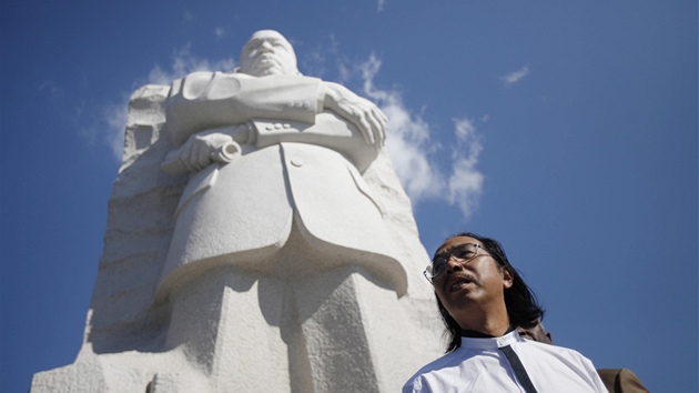 Památník Martina Luthera Kinga na takzvaném National Mall ve Washingtonu a pod