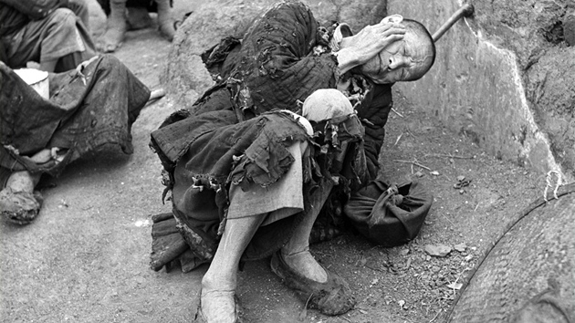 Čína, 1943 - během hladomoru v provincii Che-nan zemřelo 5 milionů lidí