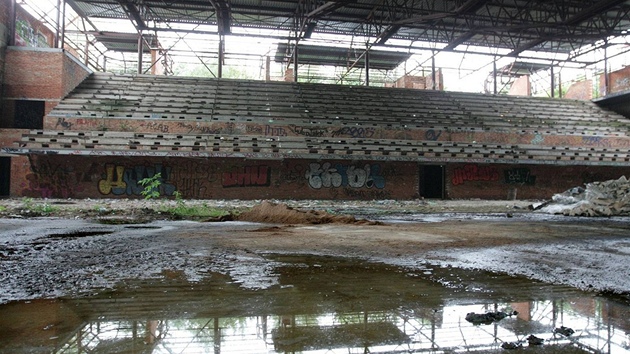 Torzo sportovn haly v pardubickch Tyrovch sadech