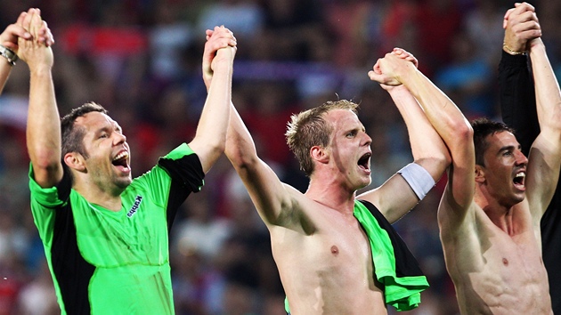 JSME TAM. Plzetí fotbalisté Pavel Horváth, David Limberský a Milan Petrela