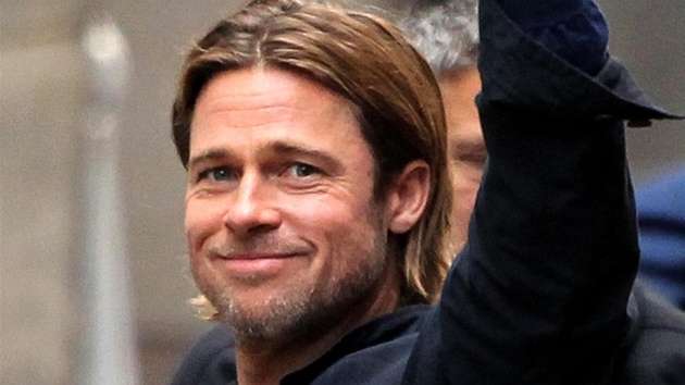 Brad Pitt natáí v Glasgow