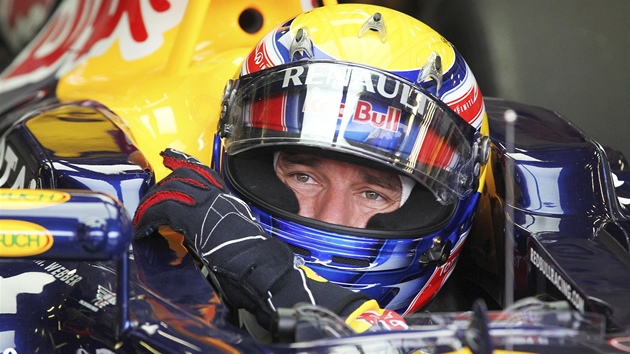 Mark Webber z Red Bullu se chystá vyjet na tra v belgickém Spa. 