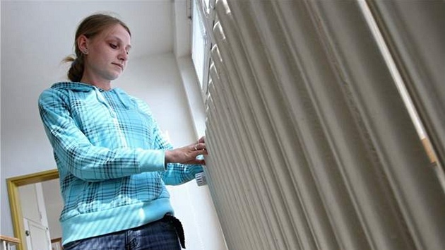 Tisíc lidí a �kolka v Zub�í je bez tepla a teplé vody. - Na sídli�ti v Zub�í u�