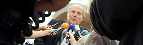 Poslanec Stanislav Huml potvrdil spolupráci s SSD. (30. srpna 2011)