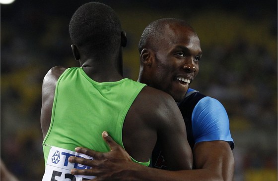 OLYMPIJSKÁ ANCE IJE. LaShawn Merritt se me ucházet o úast na OH 2012. Americký tvrtka pykal za doping 21 msíc, potom si odvezl z letoního MS v Tegu stíbro, kdy podlehl jen Kiranimu Jamesovi. Te uspl i s odvoláním u CAS.