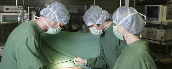 Na některé operace se v Česku čeká i rok. Ilustrační foto