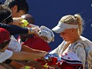 PODPISY rozdvala Dnka Caroline Wozniack po prvnm kole US Open.