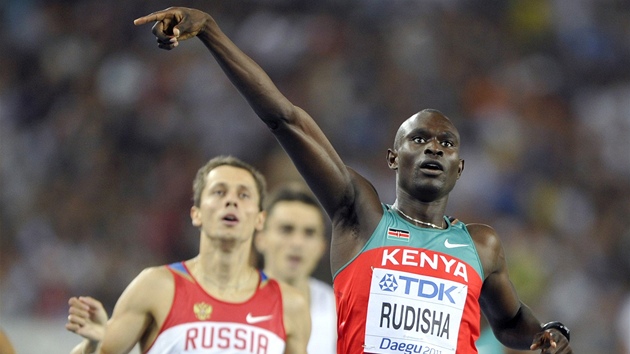 David Rudisha po triumfu na olympijských hrách v Riu. 