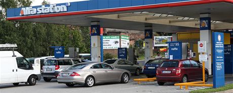 Liberecká erpací stanice Alfa Station prodává benzin a o ti koruny levnji