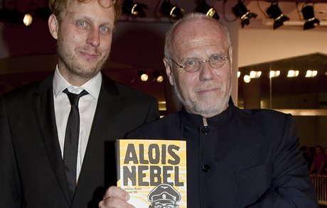 MFF Bentky 2011 - reisr filmu Alois Nebel Tom Luk (vlevo) s editelem...