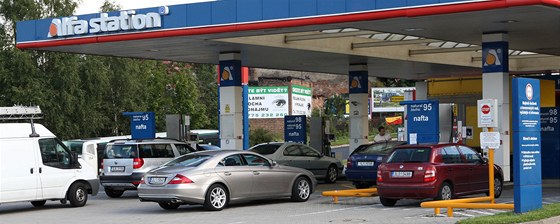 Liberecká erpací stanice Alfa Station prodává benzin a o ti koruny levnji