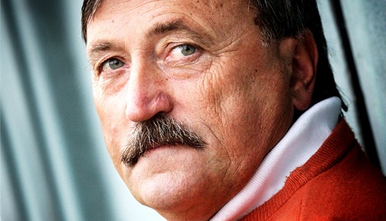 Bývalý fotbalista Antonín Panenka chce být senátorem za Prahu 10.