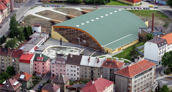 Odpadním teplem ze zimního stadionu v Chebu budou vytápt vodu v nedalekém