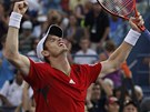 ODDECHL SI. Britský tenista Andy Murray svedl ve druhém kole US Open