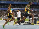 POSLEDN PEDVKA. Usain Bolt pebr tafetov kolk od Yohana Blakea a vyr
