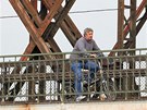 Chátrající železniční most v Praze v září 2011