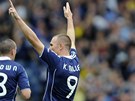 STELEC. Kenny Miller oslavuje, poslal Skotsko do vedení. Jeho radosti pihlíí