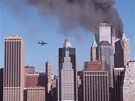 Druhé letadlo se blíí k WTC 2