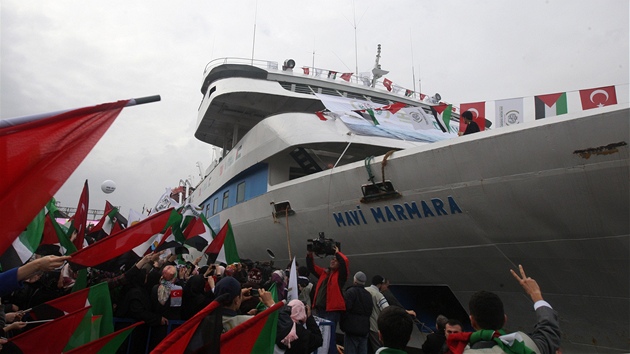 Tureckou lo Mavi Marmara pivítaly po dobrodruství u izraelských beh tisíce