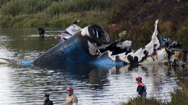 Trosky letounu Jak-42D na behu Volhy (7. záí 2011)