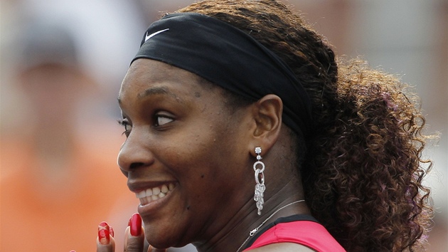 SÝÝÝÝR. Americká tenistka Serena Williamsová pózuje fotografm po dalím