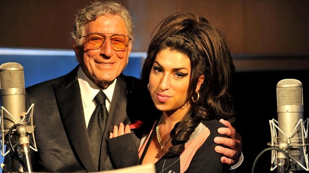Tony Bennett a Amy Winehouse v londýnském studiu Abbey Road. Spole�ný duet byl