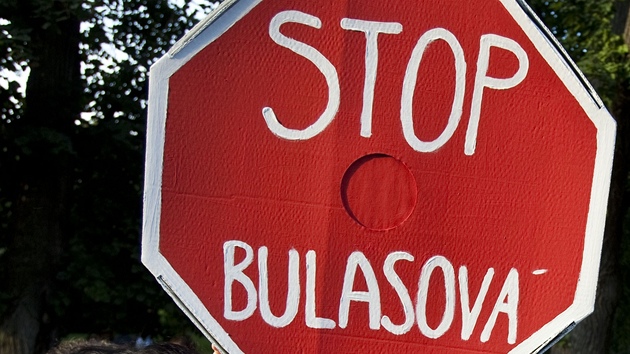 Stávka a demonstrace za odstoupení editelky litomického gymnázia Evy Bulasové